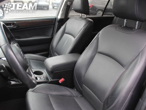 Used 2018 Subaru Outback 2.5i Limited image 13