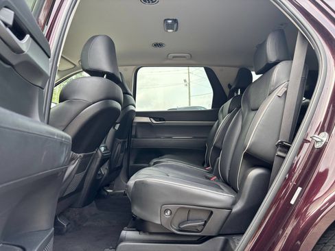 Used 2024 Hyundai Palisade SEL FWD image 22