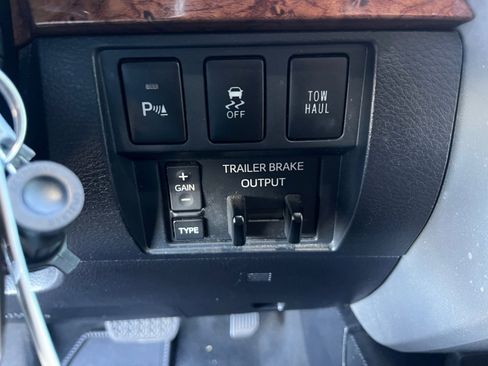 Used 2016 Toyota Tundra 1794 Edition image 30