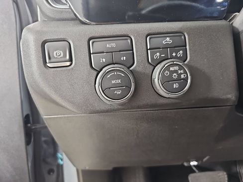 Certified 2024 Chevrolet Silverado 1500 RST AWD/4WD image 31