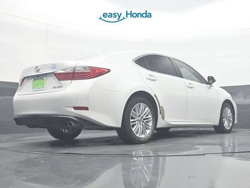 Used 2013 Lexus ES 350 w/ Luxury Pkg FWD image 32