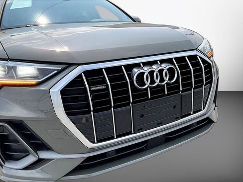 Used 2020 Audi Q3 2.0T Premium Plus w/ Premium Plus Package AWD/4WD image 30