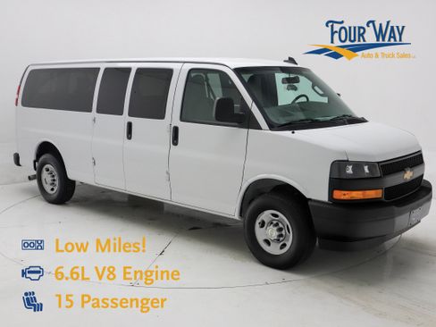 Used 2024 Chevrolet Express 3500 LS image 1