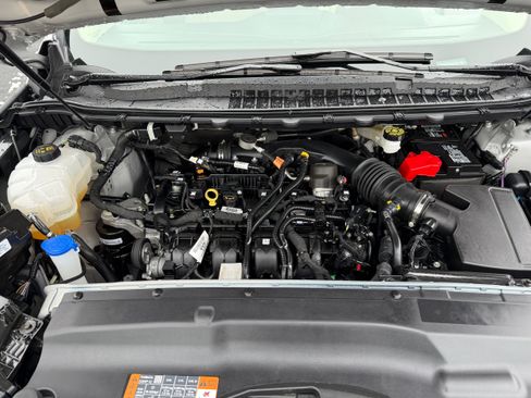 Certified 2024 Ford Edge SEL w/ Convenience Package image 12