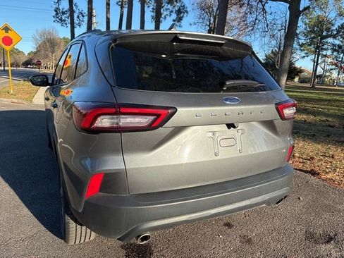 Used 2025 Ford Escape ST-Line image 4