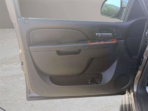 Used 2013 Chevrolet Tahoe LT w/ All-Star Edition AWD/4WD image 22