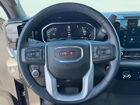 Used 2024 GMC Sierra 1500 SLT image 21