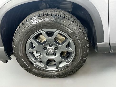 Certified 2025 Honda Pilot TrailSport image 31