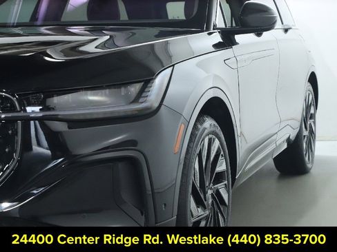 Used 2024 Lincoln Nautilus Black Label w/ Jet Appearance Package (87T) AWD/4WD image 5