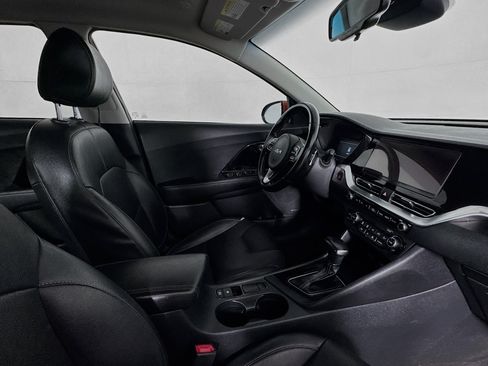 Used 2022 Kia Niro Touring Special Edition FWD image 27