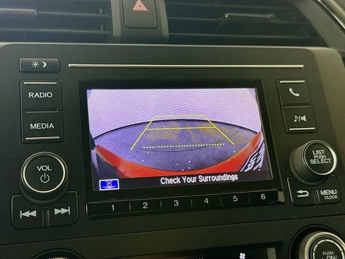 Used 2019 Honda Civic LX image 15