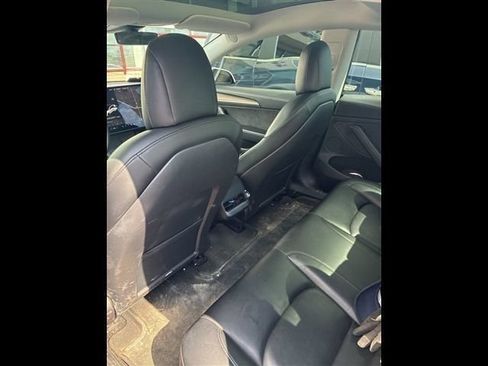 Used 2021 Tesla Model 3 Standard Range Plus RWD image 8