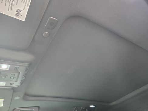 Used 2023 GMC Yukon Denali Ultimate AWD/4WD image 27