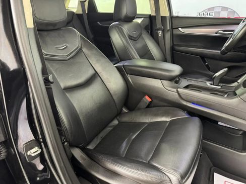 Used 2017 Cadillac XT5 Luxury w/ Driver Awareness Package FWD image 35