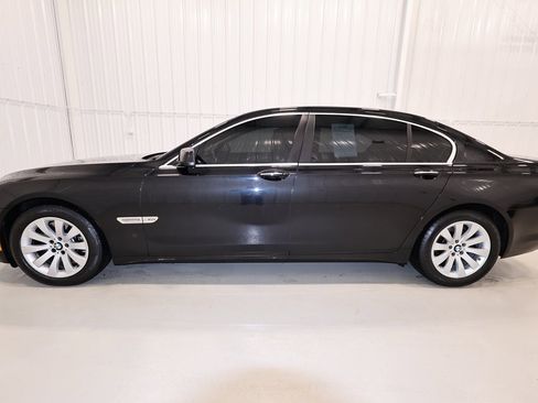 Used 2011 BMW 750Li xDrive image 6