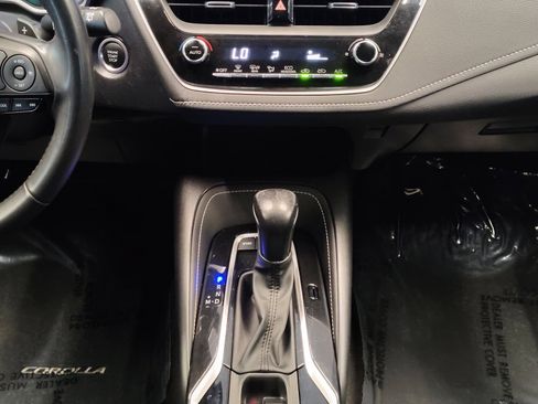 Used 2022 Toyota Corolla SE FWD image 22