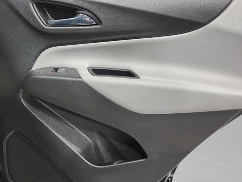 Used 2020 Chevrolet Equinox LS AWD/4WD image 25