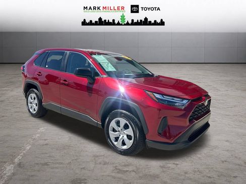 Certified 2025 Toyota RAV4 LE AWD/4WD image 8