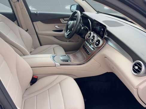 Used 2022 Mercedes-Benz GLC 300 GLC 300 image 29