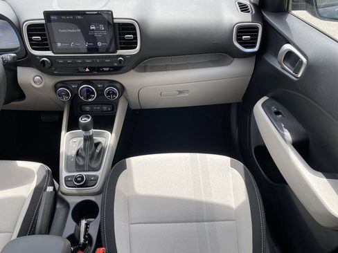 New 2026 Hyundai Venue SEL FWD image 16