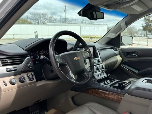 Used 2016 Chevrolet Suburban LTZ image 10