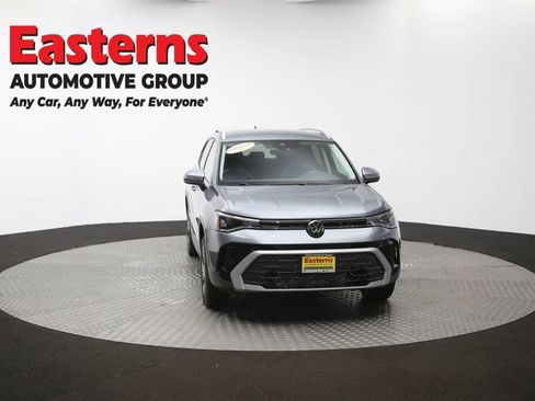 Used 2025 Volkswagen Taos SE AWD/4WD image 50
