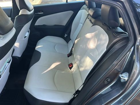 Used 2017 Toyota Prius Four w/ Advanced Technology Package FWD image 17