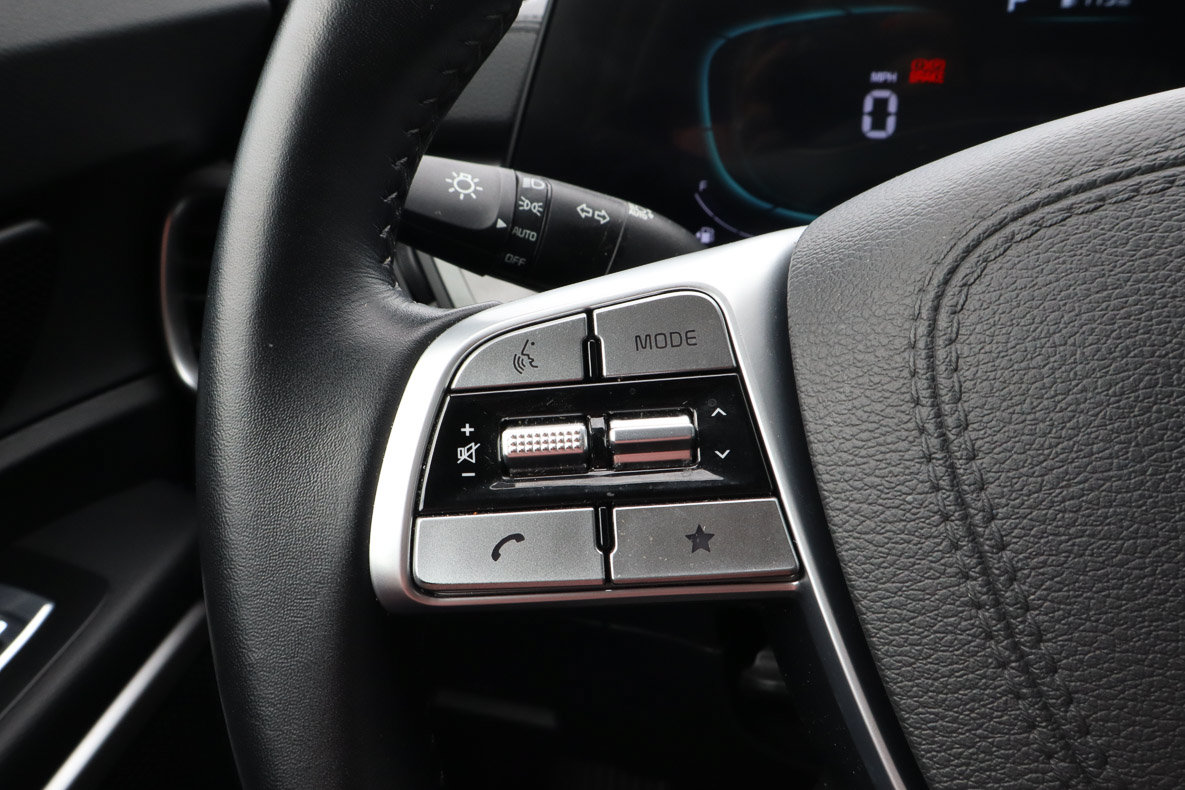 Used 2025 Kia Telluride S FWD image 29