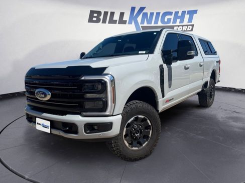 Used 2025 Ford F250 Platinum w/ Tremor Off-Road Package image 1