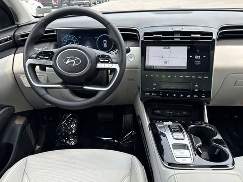 Certified 2024 Hyundai Tucson Limited AWD/4WD image 2
