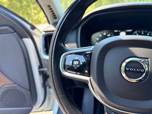Used 2018 Volvo S90 T6 Inscription w/ Convenience Package AWD/4WD image 11