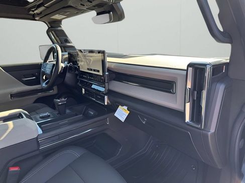 New 2026 GMC Hummer EV 4x4 Crew Cab image 19