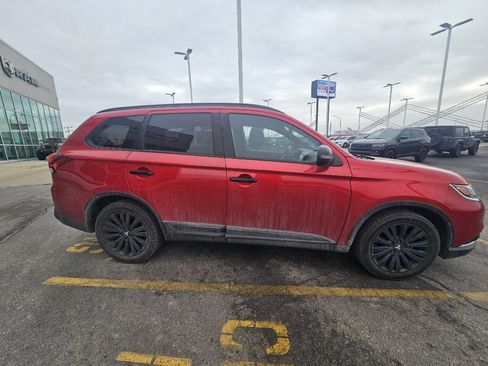 Used 2020 Mitsubishi Outlander LE image 4