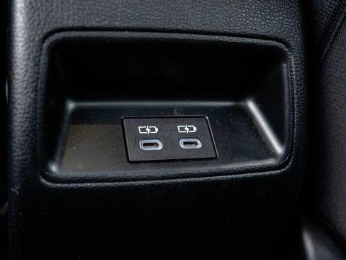 Used 2024 Toyota Corolla LE FWD image 23