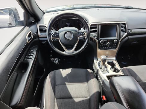Used 2016 Jeep Grand Cherokee Laredo 75th Anniversary AWD/4WD image 9