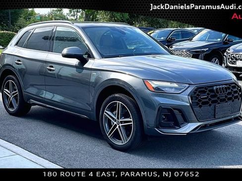 Used 2023 Audi Q5 e Premium Plus w/ Premium Plus Package AWD/4WD image 9