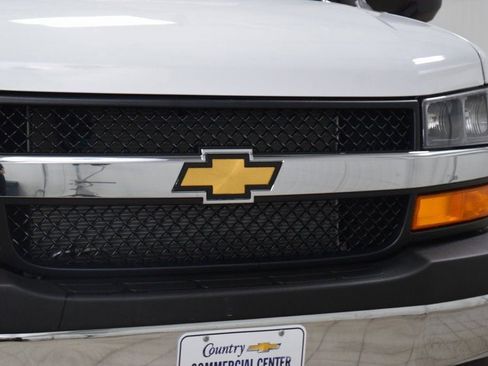 New 2026 Chevrolet Express 3500 w/ Power Convenience Package RWD image 5
