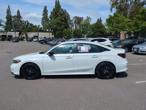 Used 2025 Honda Civic Sport image 9