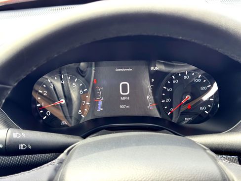 Used 2026 Jeep Compass Latitude AWD/4WD image 22