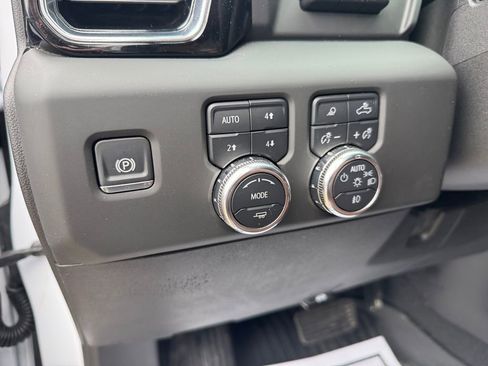 Used 2025 GMC Sierra 2500 Denali Ultimate AWD/4WD image 28