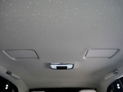 Certified 2022 Rolls-Royce Phantom Extended Wheelbase w/ The Phantom Package RWD image 20