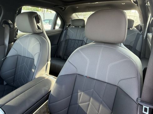 Used 2025 BMW i7 eDrive50 w/ M Sport Package image 10