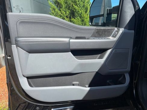 Used 2025 Ford F350 XLT w/ Black Appearance Package AWD/4WD image 16