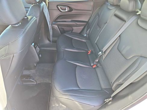 New 2026 Jeep Compass Latitude image 19