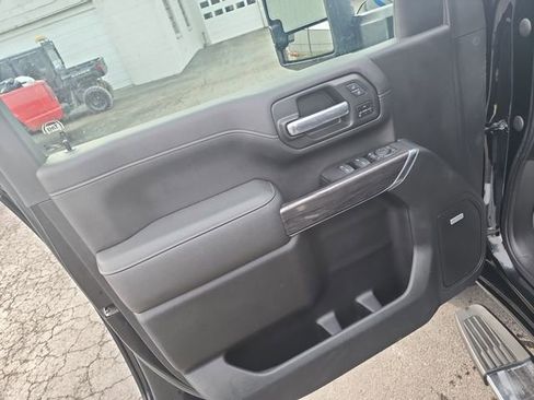 Used 2020 Chevrolet Silverado 2500 LTZ w/ LTZ Premium Package image 17