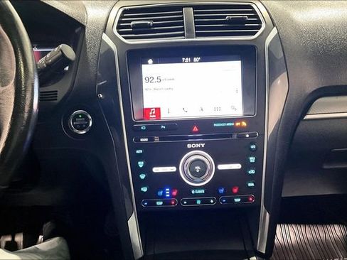 Used 2018 Ford Explorer Sport w/ Equipment Group 401A AWD/4WD image 15