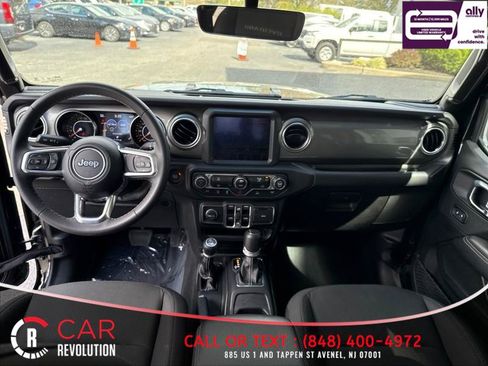 Used 2023 Jeep Gladiator Overland AWD/4WD image 35
