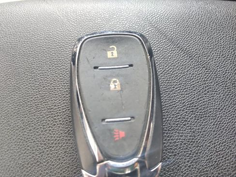 Used 2021 Chevrolet Equinox LT AWD/4WD image 32