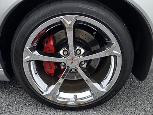 Used 2012 Chevrolet Corvette Grand Sport w/ 3LT Preferred Equipment Group image 19