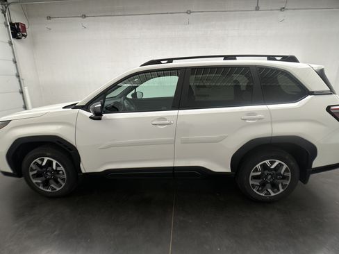 New 2026 Subaru Forester Premium AWD/4WD image 5